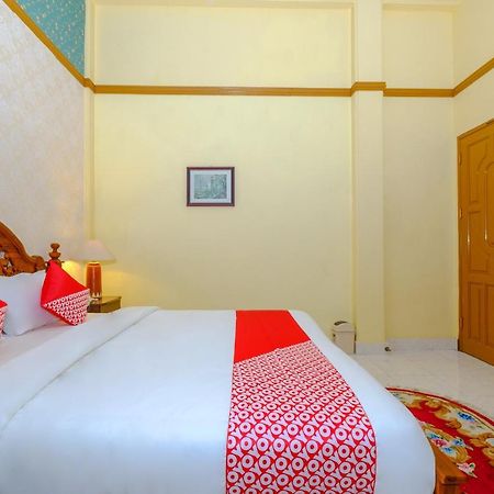 Oyo 3088 Green Valley House Senggigi Luaran gambar