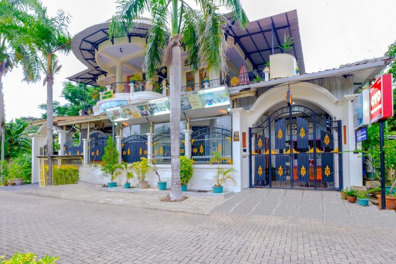 Oyo 3088 Green Valley House Senggigi Luaran gambar