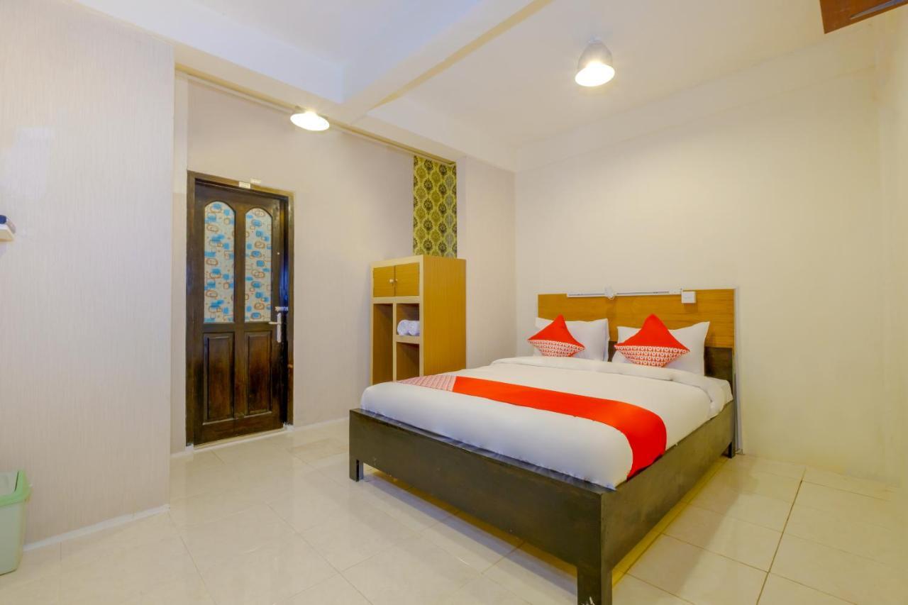 Oyo 3088 Green Valley House Senggigi Luaran gambar