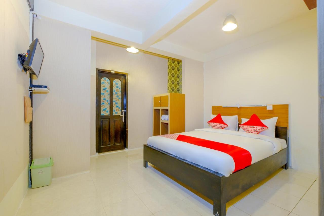 Oyo 3088 Green Valley House Senggigi Luaran gambar